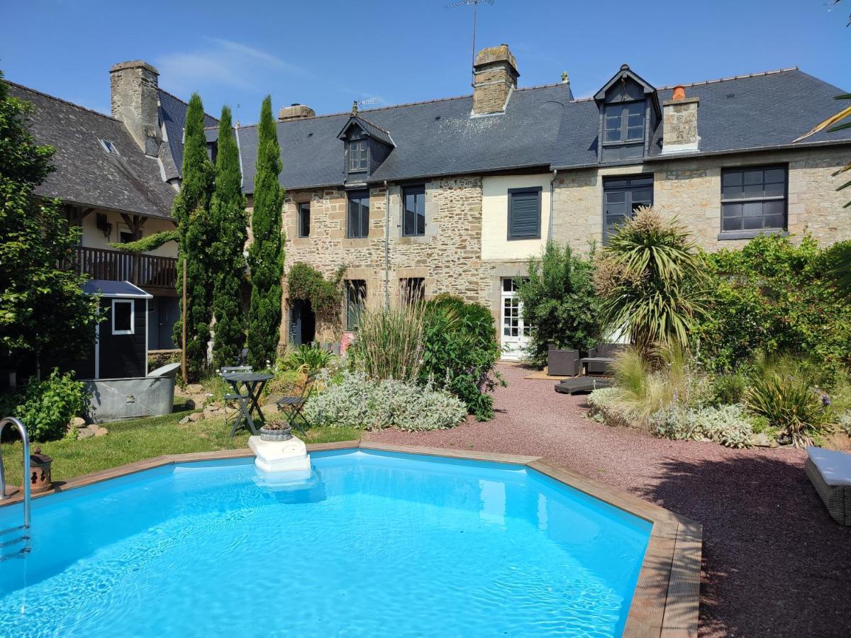 Holiday home Pavillon Le 1900